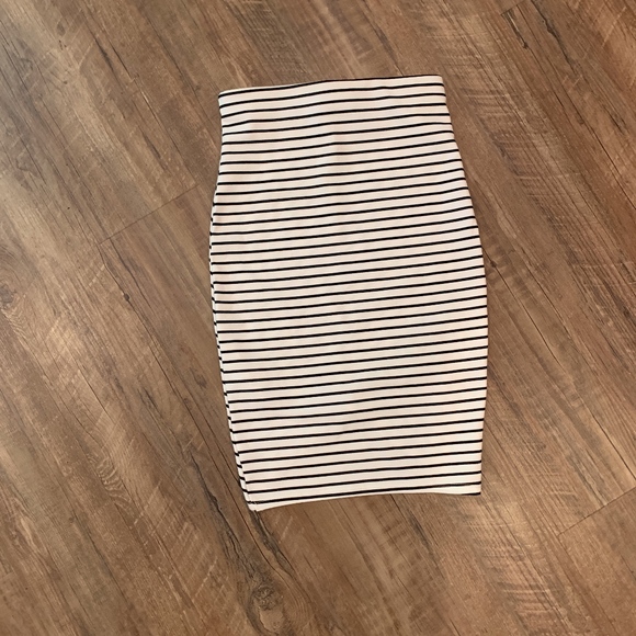 NWOT Zara Trafaluc Bodycon Striped Asym Skirt - Picture 4 of 6